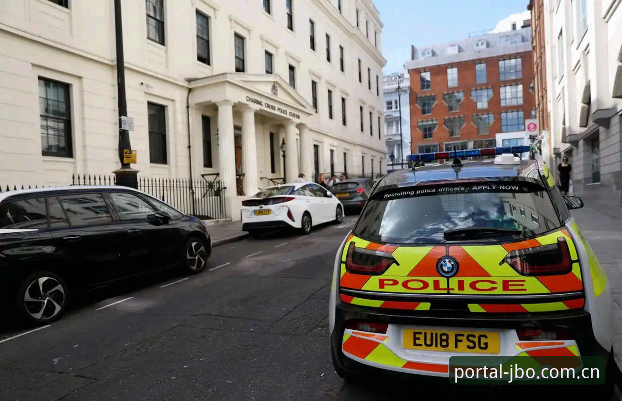 竞博平台安全 揭秘3名英国警员赴美:安保预算缩水与竞博官方平台安全观察